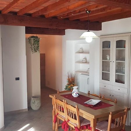 Beautiful Apartment With Exclusive Garden And Terrace 몬테베르디마리티모 외부 사진
